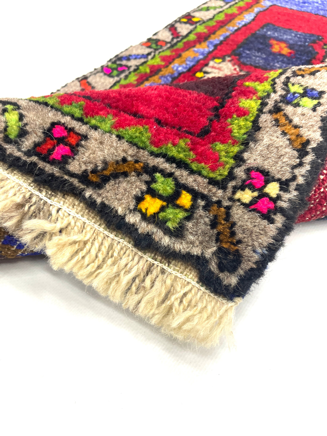 Vintage Anatolian Small Rug 43 cm x 55 cm (1’4’’ FT x 2’8’’ FT) - Y010018