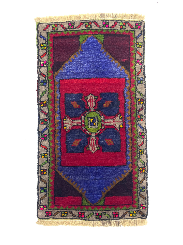 Vintage Anatolian Small Rug 43 cm x 55 cm (1'4" FT x 2'8" FT) - Y010018