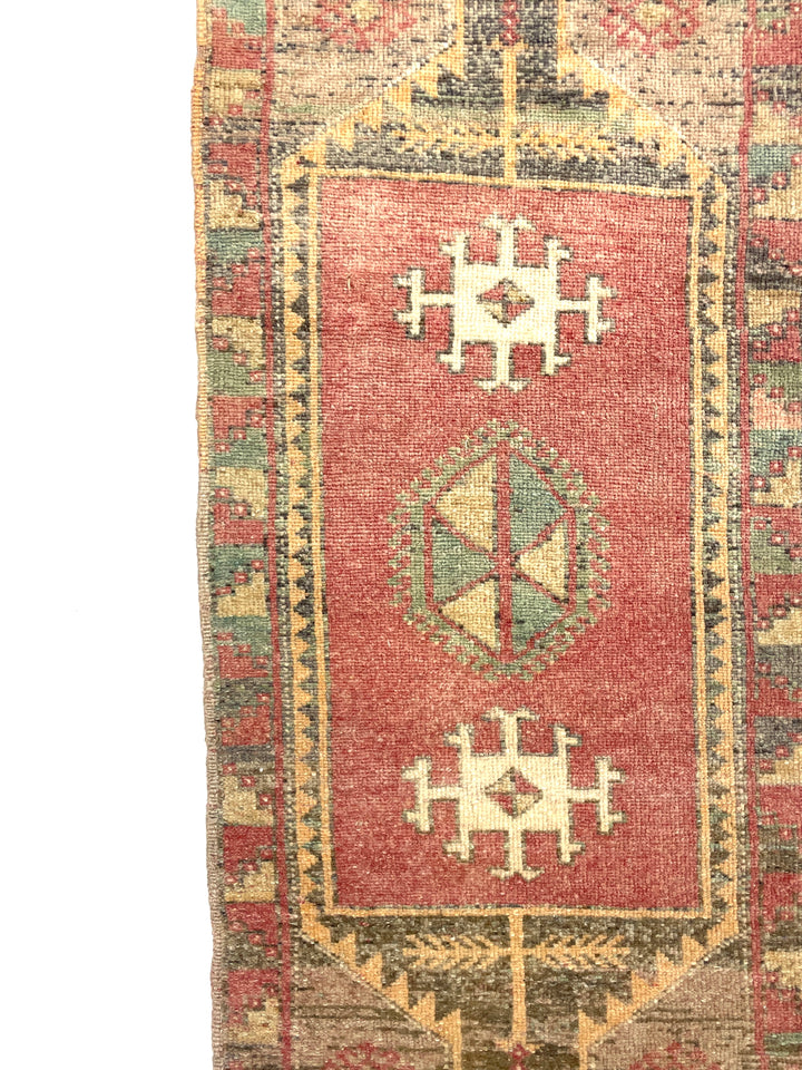 Vintage Anatolian Small Rug 46 cm x 112 cm (1'5" FT x 3'65" FT) - Y010023