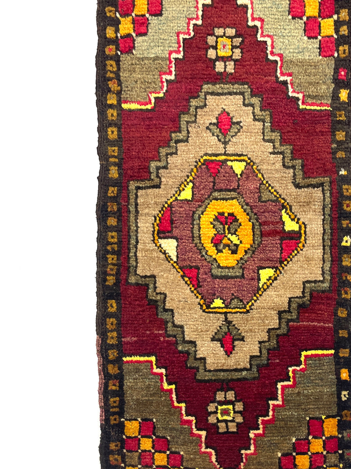 Vintage Anatolian Small Rug 48 cm x 106 cm (1’6’’ FT x 3’5’’ FT) - Y010014