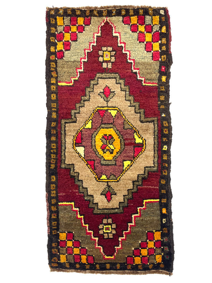 Vintage Anatolian Small Rug 48 cm x 106 cm (1'6" FT x 3'5" FT) - Y010014