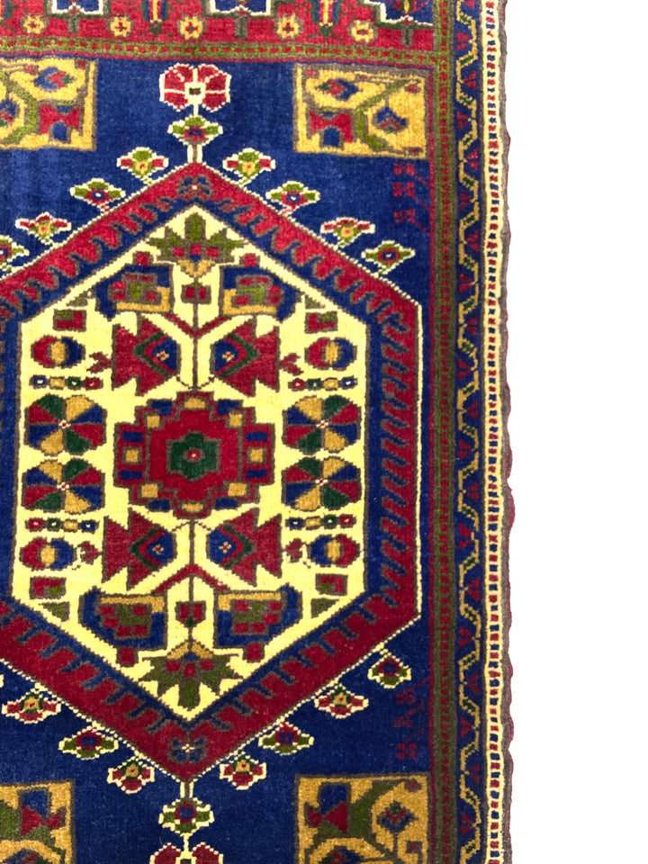 Vintage Anatolian Small Rug 60 cm x 112 cm (2 FT X 3’7” FT) - Y010059