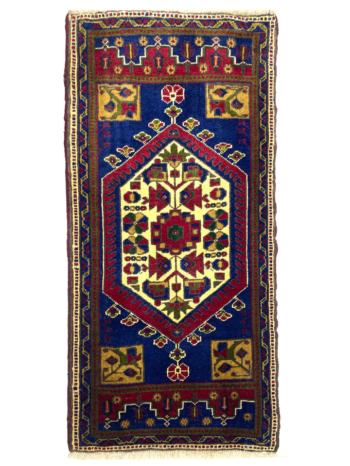 Vintage Anatolian Small Rug 60 cm x 112 cm (2 FT X 3’7” FT) - Y010059