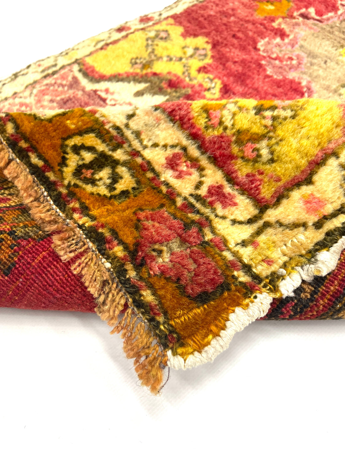 Vintage Anatolian Small Rug 60cm x 100 cm (2 FT x 3’25’’ FT) - Y010020