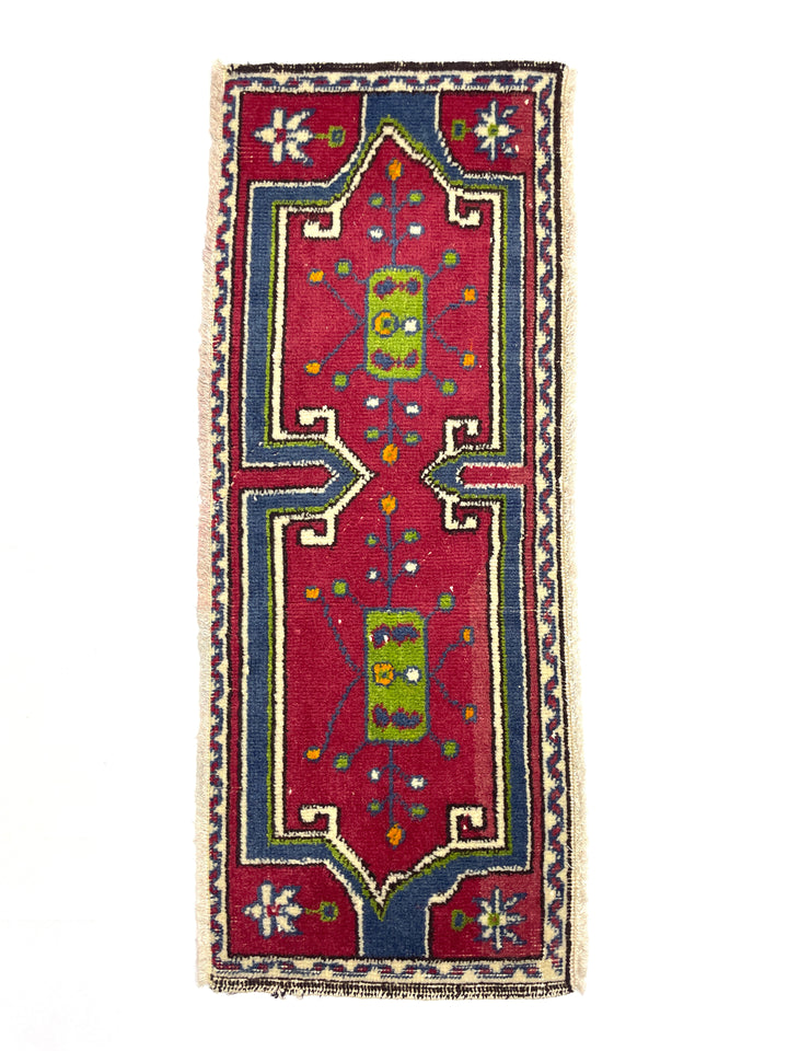 Vintage Small Turkish Hand-Knotted Rug 109 Cm X 40 Cm (3'6" FT X 1'3" FT) – Y010009
