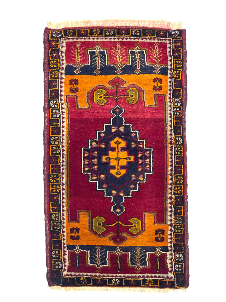 Vintage Small Turkish Hand-Knotted Rug 53 Cm X 98 Cm (1’7’’ FT X 3’2’’ FT) – Y010001