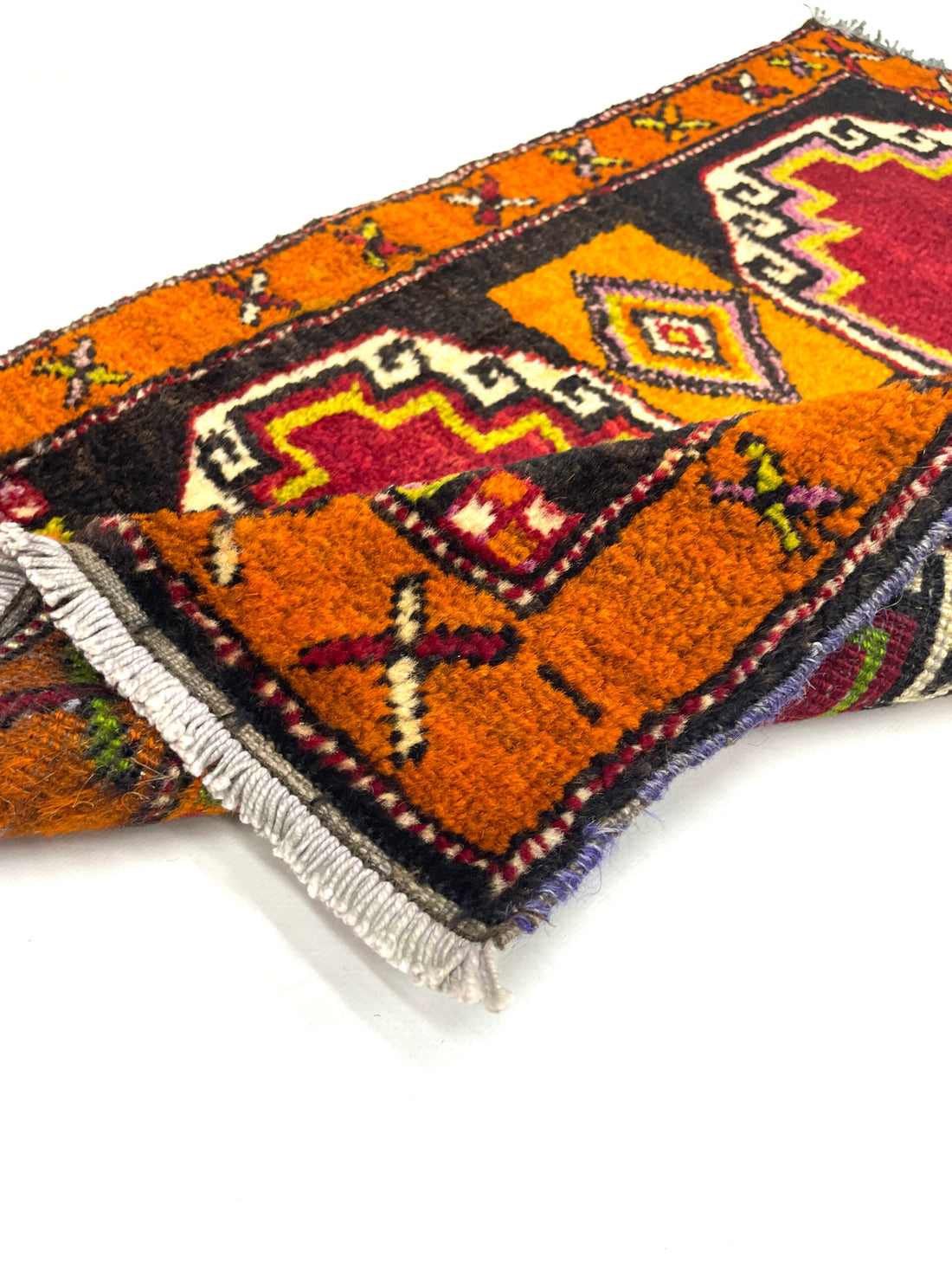 Vintage Small Turkish Hand-Knotted Rug 55 Cm X 75 Cm (1’8’’ FT X 2’5’’ FT) – Y010038