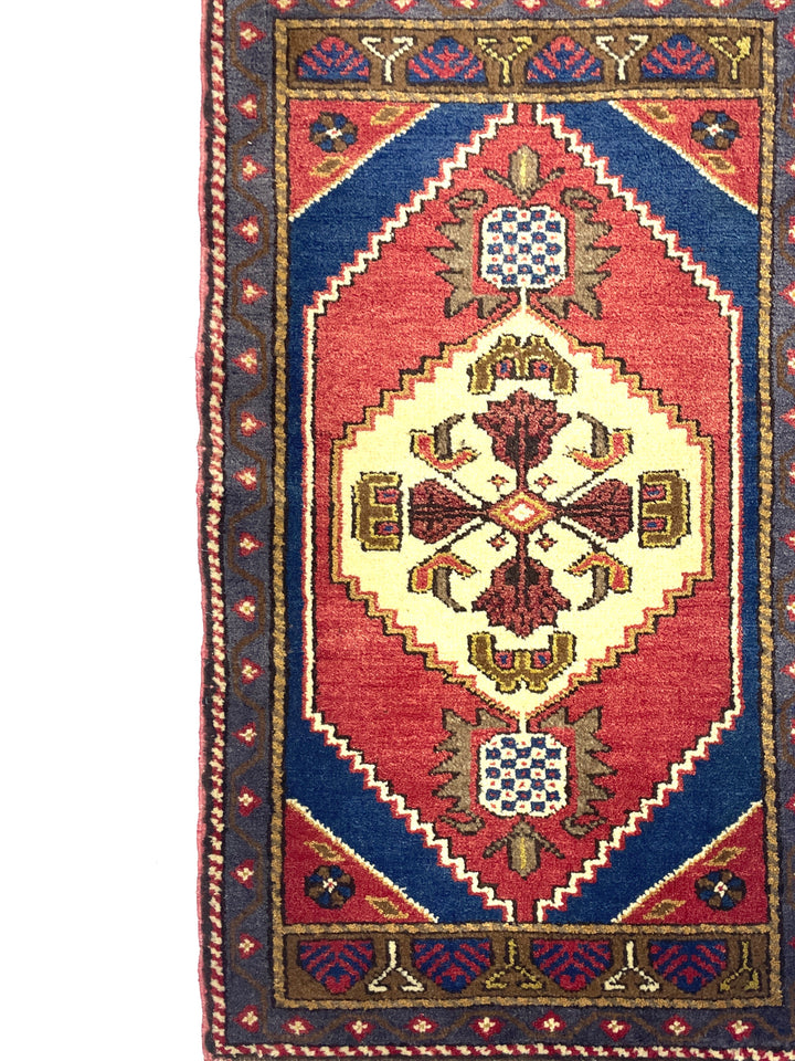 Vintage Small Turkish Hand-Knotted Rug 57 Cm X 97 Cm (1’9’’ FT X 3’2’’ FT) – Y010010