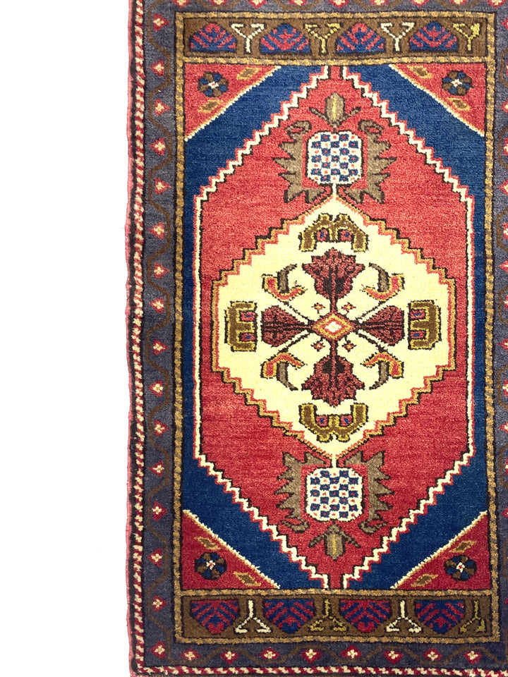 Vintage Small Turkish Hand-Knotted Rug 57 Cm X 97 Cm (1'9" FT X 3'2" FT) – Y010010