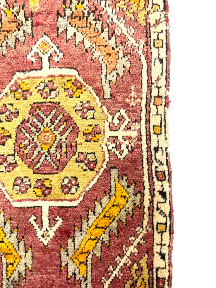 Vintage Small Turkish Handwoven Rug 53 cm x 81 cm (1’7’’ FT X 2’7” FT) - Y010061