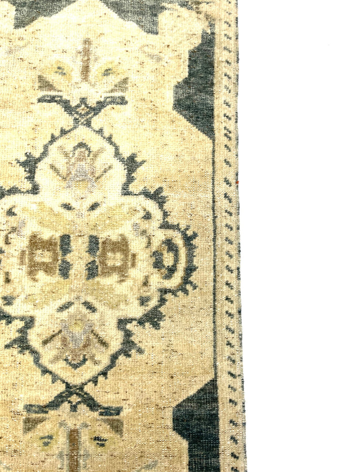 Vintage Turkish Doormat Rug 42 cm x 96 cm (1’3” FT X 3’1” FT) - Y010064