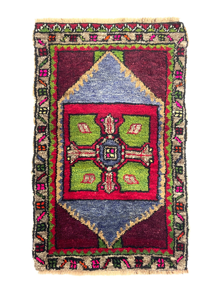 Vintage Turkish Hand-Knotted Rug 51 Cm X 83 Cm (1’7″ FT X 2’7’’ FT) – Y010040