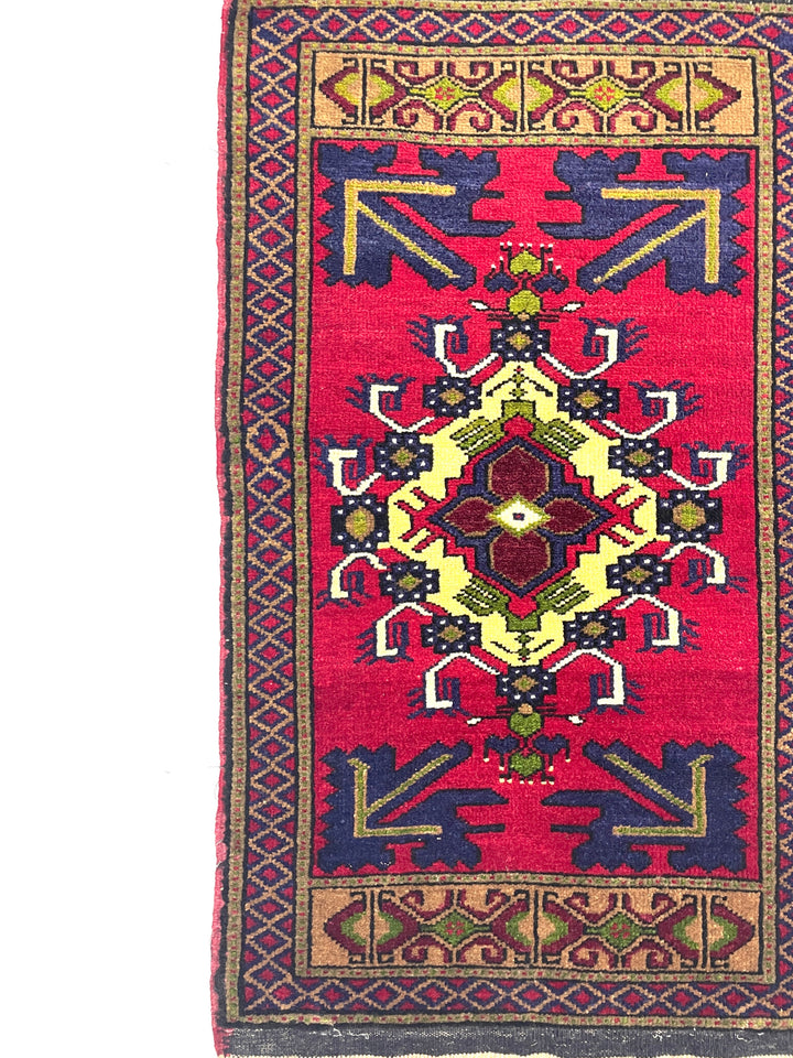 Vintage Turkish Small Rug 59 cm x 96 cm (1’94’’ FT x 3’15’’ FT) - Y010029