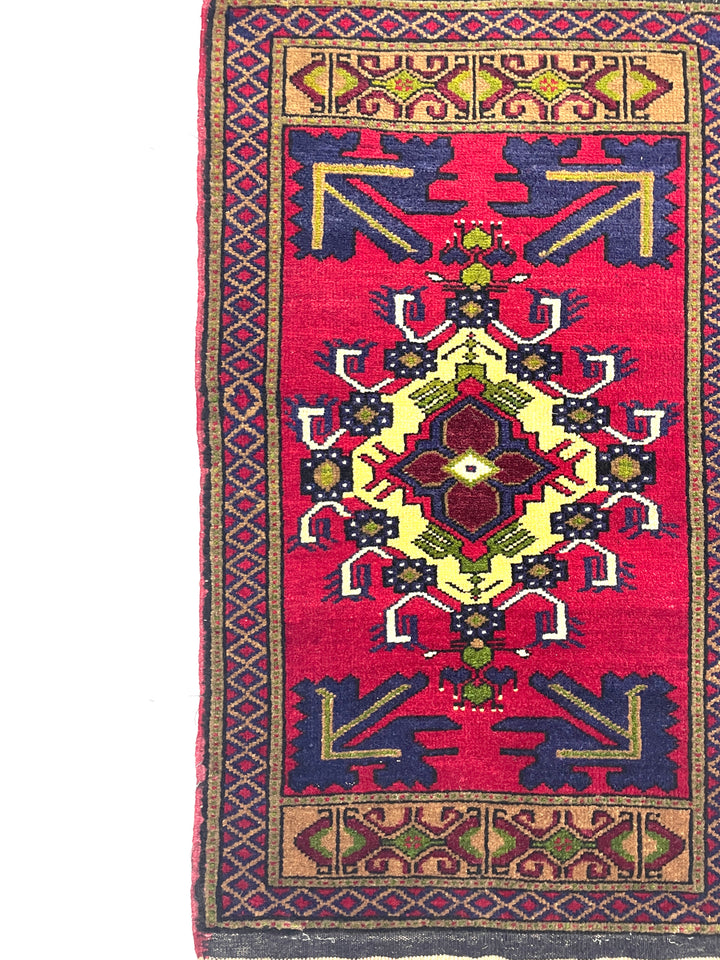 Vintage Turkish Small Rug 59 cm x 96 cm (1'94" FT x 3'15" FT) - Y010029