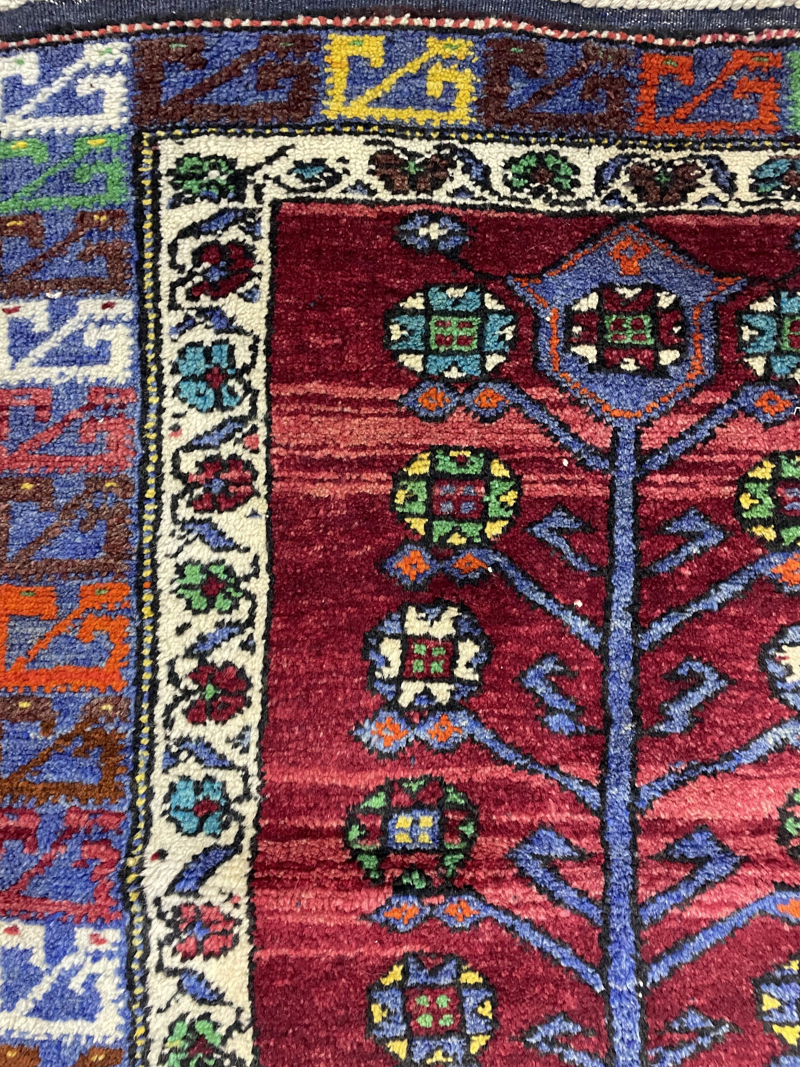 Vintage Handwoven Turkish Manisa Selendi Rug