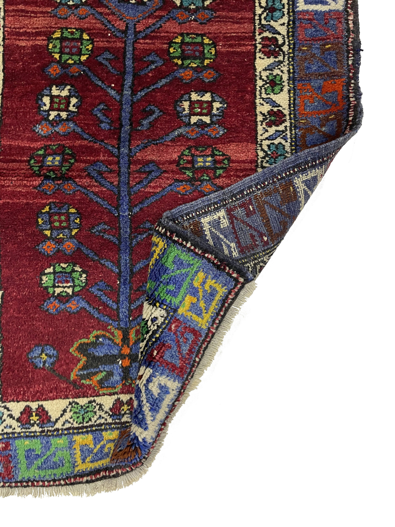 Vintage Handwoven Turkish Manisa Selendi Rug