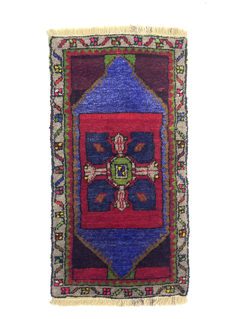Vintage Anatolian Small Rug 43 cm x 55 cm (1'4" x 2'8" FT) - Y010018