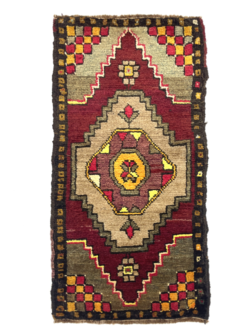 Vintage Anatolian Small Rug 48 cm x 106 cm (1'6" x 3'5" FT) - Y010014