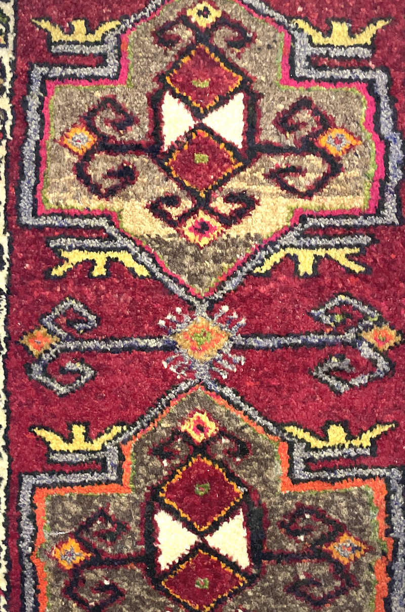Vintage Small Turkish Hand-Knotted Rug 48 Cm X 91 Cm (1'6" X 3 FT) – Y010006