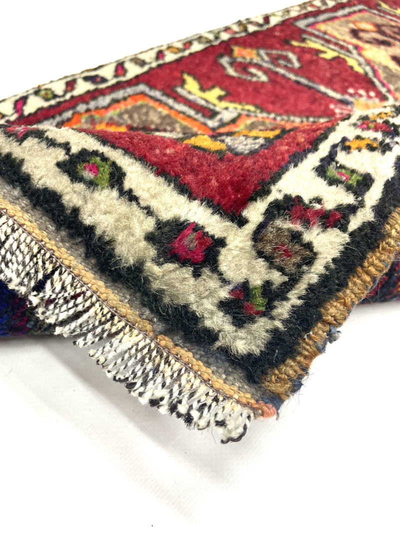 Vintage Small Turkish Hand-Knotted Rug 48 Cm X 91 Cm (1'6" X 3 FT) – Y010006