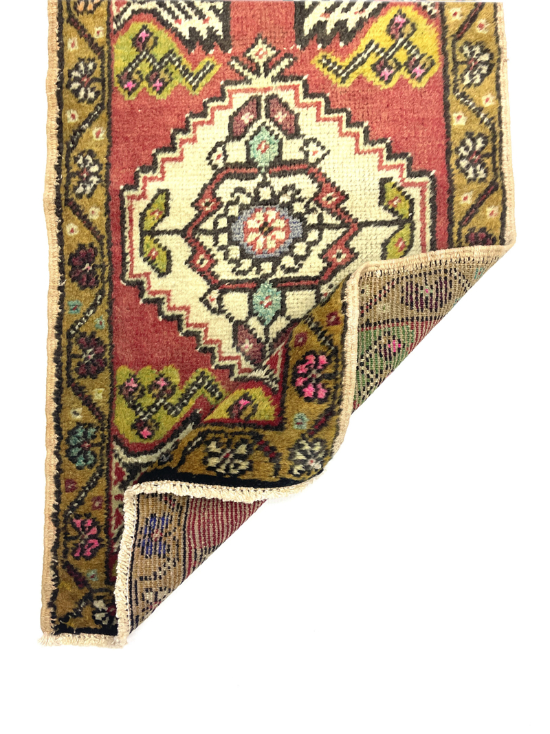 Vintage Anatolian Small Rug 50 cm x 97 cm (1'6" x 3'1" FT) - Y010016