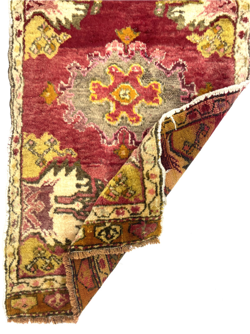 Vintage Anatolian Small Rug 60 cm x 100 cm (2 x 3'25" FT) - Y010020