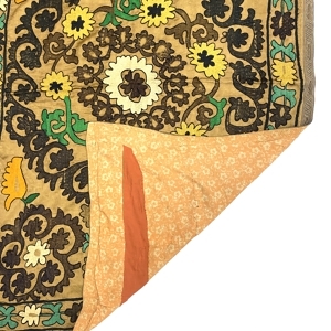 Vintage Handmade Traditional Suzani Textile Vintage Handmade Traditional Suzani Textile 112 CM x 160 CM (3’7” x 5’2” FT) - S010019