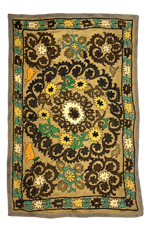 Vintage Handmade Traditional Suzani Textile Vintage Handmade Traditional Suzani Textile