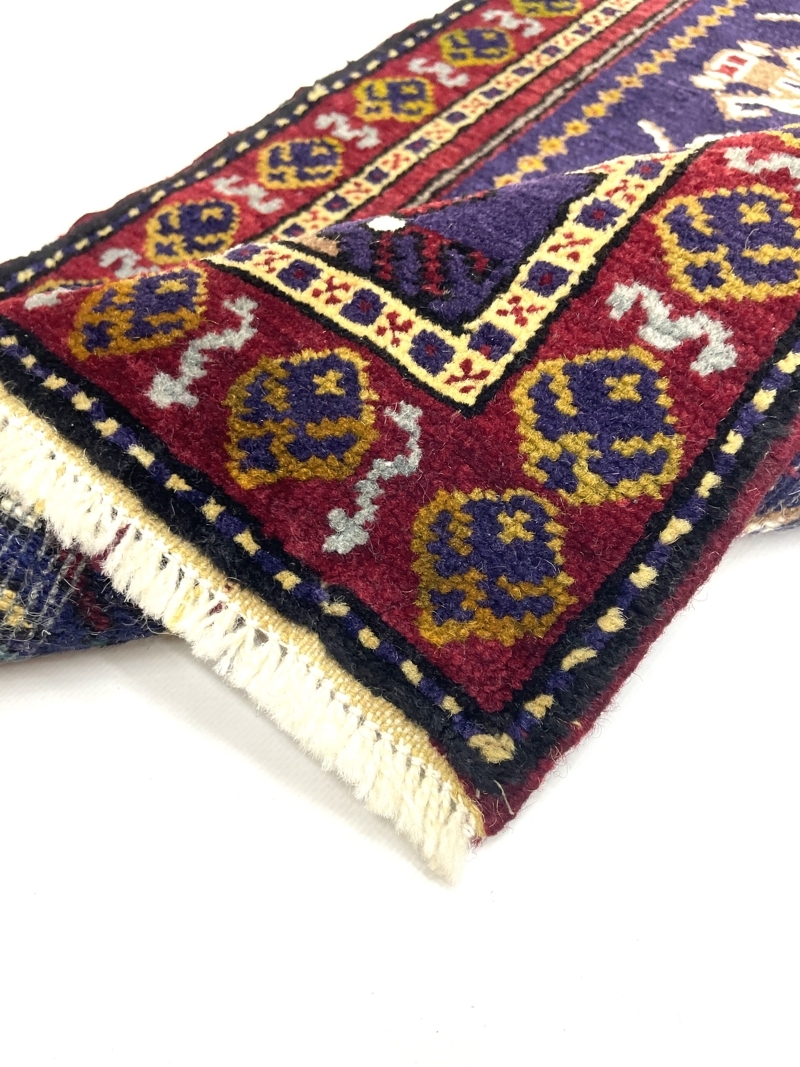 Vintage Handwoven Small Rug 48 Cm X 102 Cm (1’6′′ X 3’4′′ FT) – Y010053