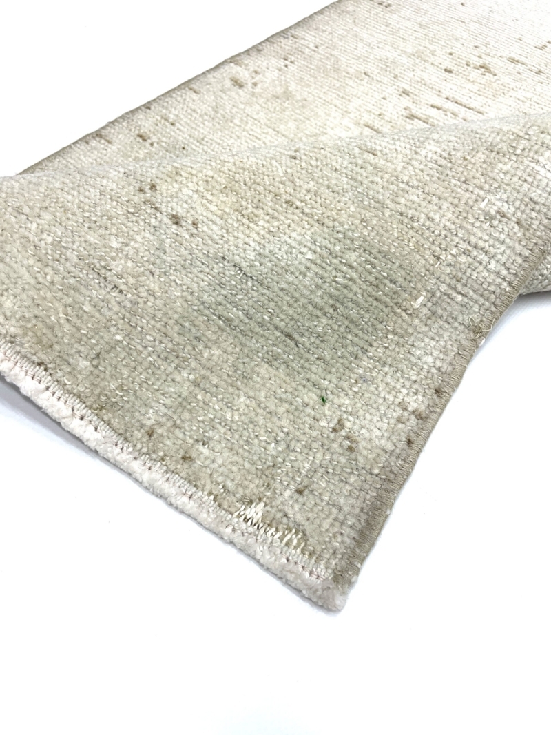 Vintage Neutral Small Rug 45 Cm X 104 Cm (1’5′′ X 3’4′′ FT) – Y010052