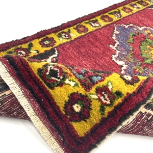 Vintage Small Turkish Hand-Knotted Rug 51 Cm X 104 Cm (1'7" X 3'4" FT) – Y010002