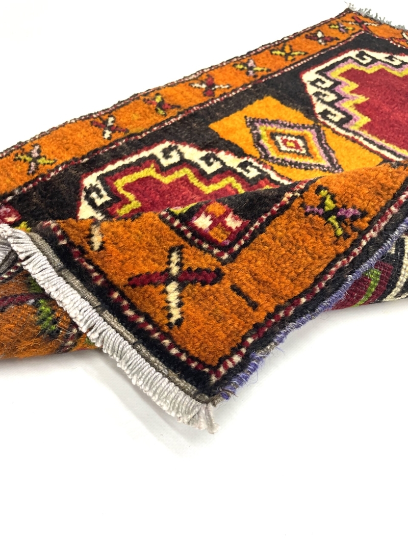 vintage-small-turkish-hand-knotted-rug-55-cm-x-75-cm-y010038-2 Vintage Small Turkish Hand-Knotted Rug 55 Cm X 75 Cm (1'8" X 2'5" FT) – Y010038