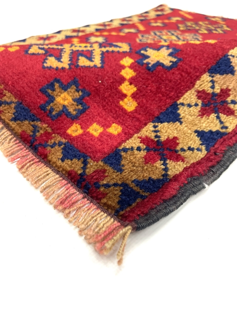 vintage-small-turkish-hand-knotted-rug-61-cm-x-73-cm-y010044-2 Vintage Small Turkish Hand-Knotted Rug 61 Cm X 73 Cm (2 X 2’4′′ FT) – Y010044