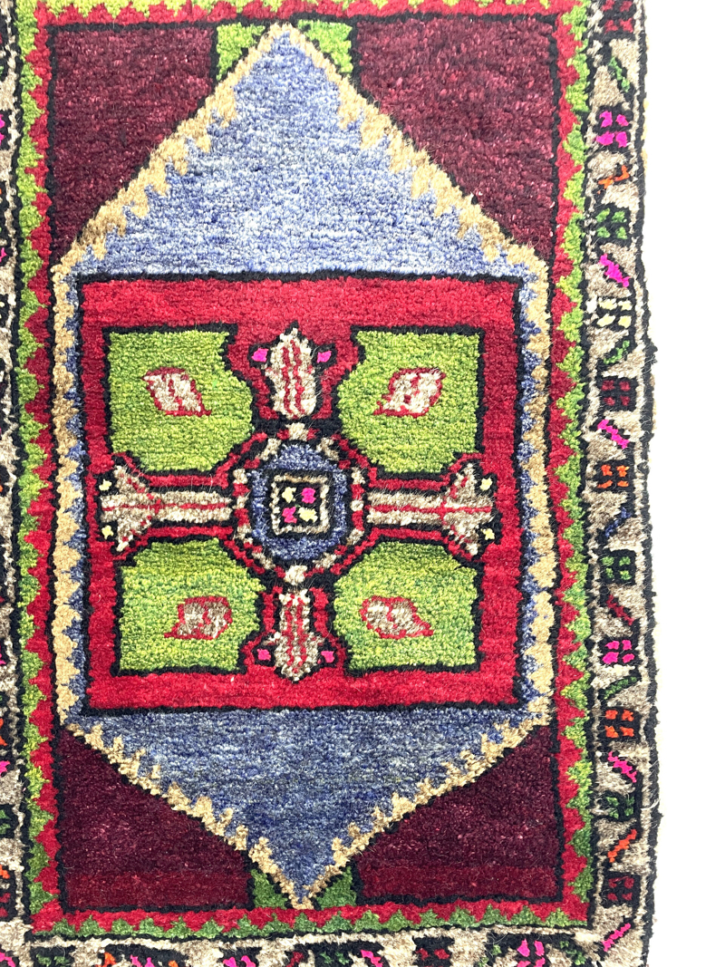 vintage-turkish-hand-knotted-rug-51-cm-x-83-cm-y010040-1 Vintage Turkish Hand-Knotted Rug 51 Cm X 83 Cm (1’7′′ X 2'7" FT) – Y010040