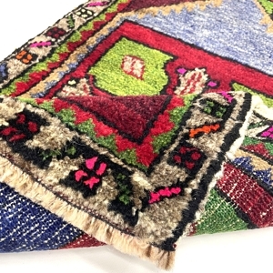 vintage-turkish-hand-knotted-rug-51-cm-x-83-cm-y010040-2 Vintage Turkish Hand-Knotted Rug 51 Cm X 83 Cm (1’7′′ X 2'7" FT) – Y010040