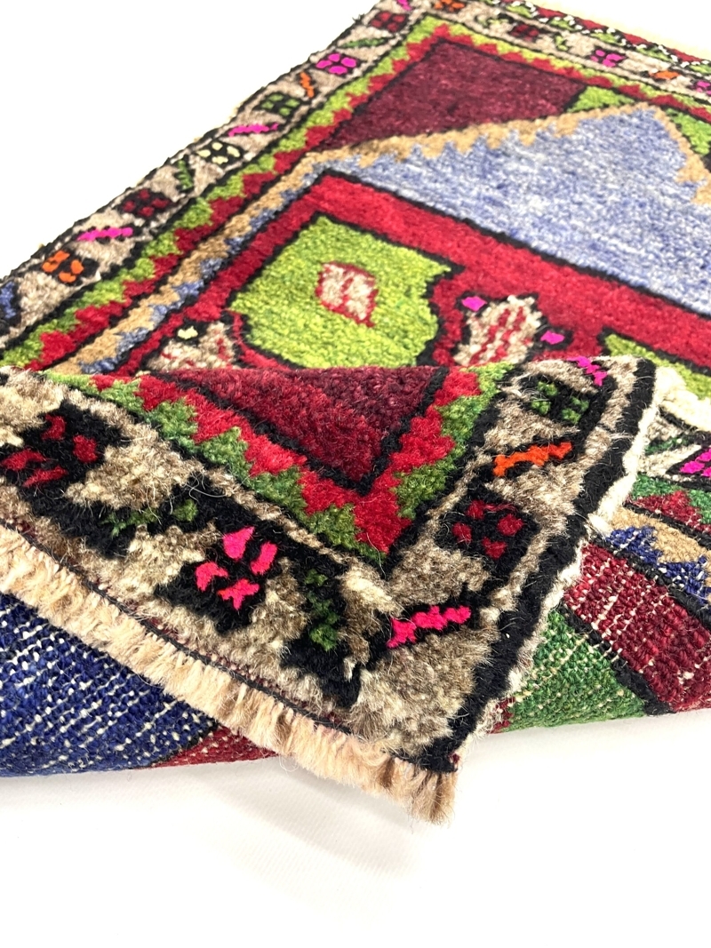 vintage-turkish-hand-knotted-rug-51-cm-x-83-cm-y010040-2 Vintage Turkish Hand-Knotted Rug 51 Cm X 83 Cm (1’7′′ X 2'7" FT) – Y010040