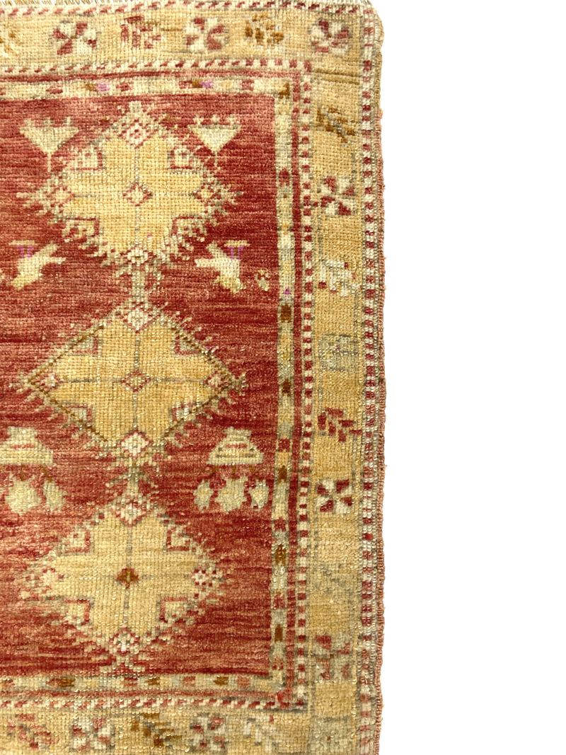 Vintage Turkish Hand-Knotted Rug 55 Cm X 79 Cm (1'8" X 2'6" FT) – Y010034