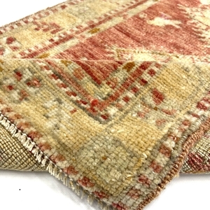 Vintage Turkish Hand-Knotted Rug 55 Cm X 79 Cm (1'8" X 2'6" FT) – Y010034