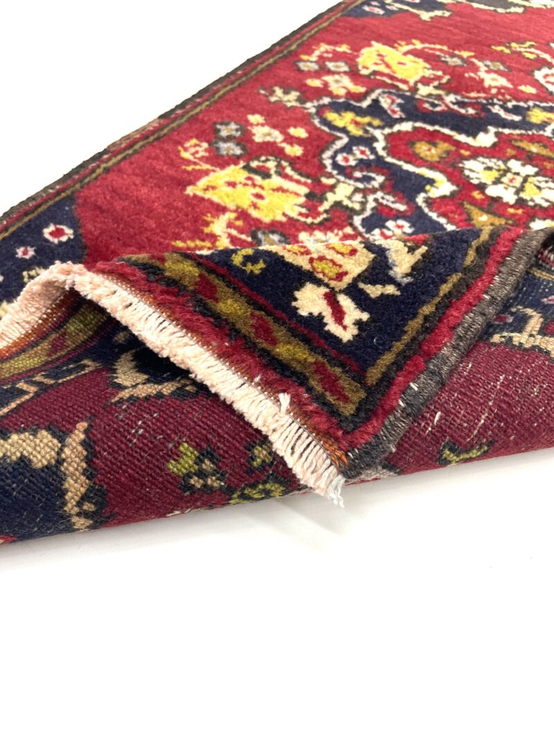 Vintage Turkish Hand-Knotted Rug 55 Cm X 92 Cm (1’7′′ X 3 FT) – Y010042