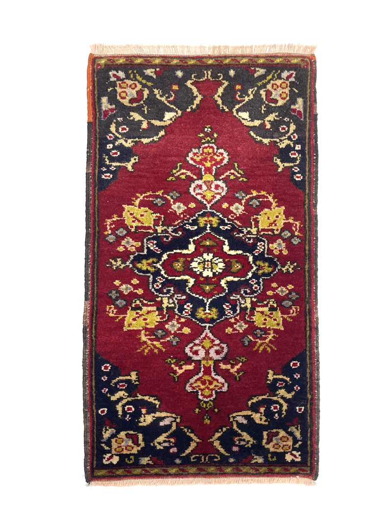 Vintage Turkish Hand-Knotted Rug 55 Cm X 92 Cm (1’7′′ X 3 FT) – Y010042