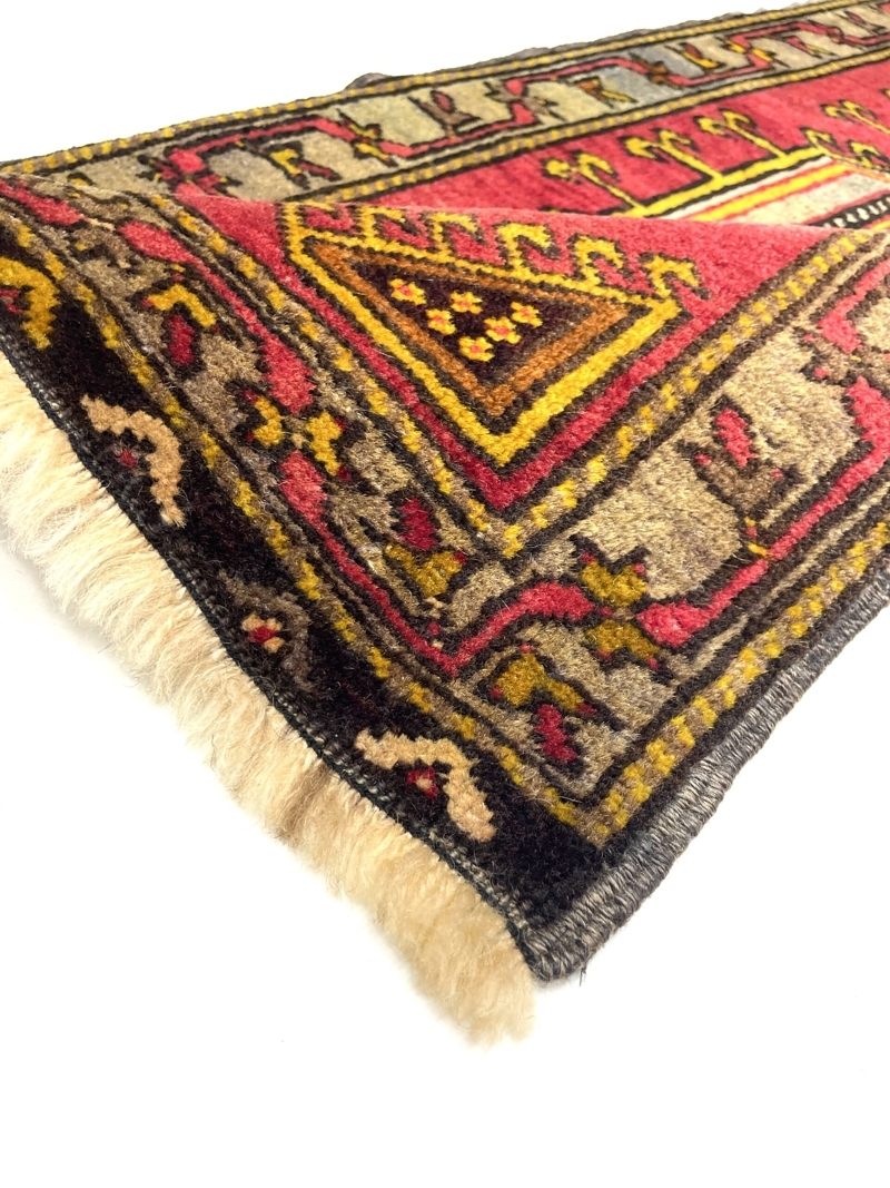 Vintage Turkish Hand-Knotted Rug 57 Cm X 103 Cm (1’9′′ X 3’4′′ FT) – Y010045