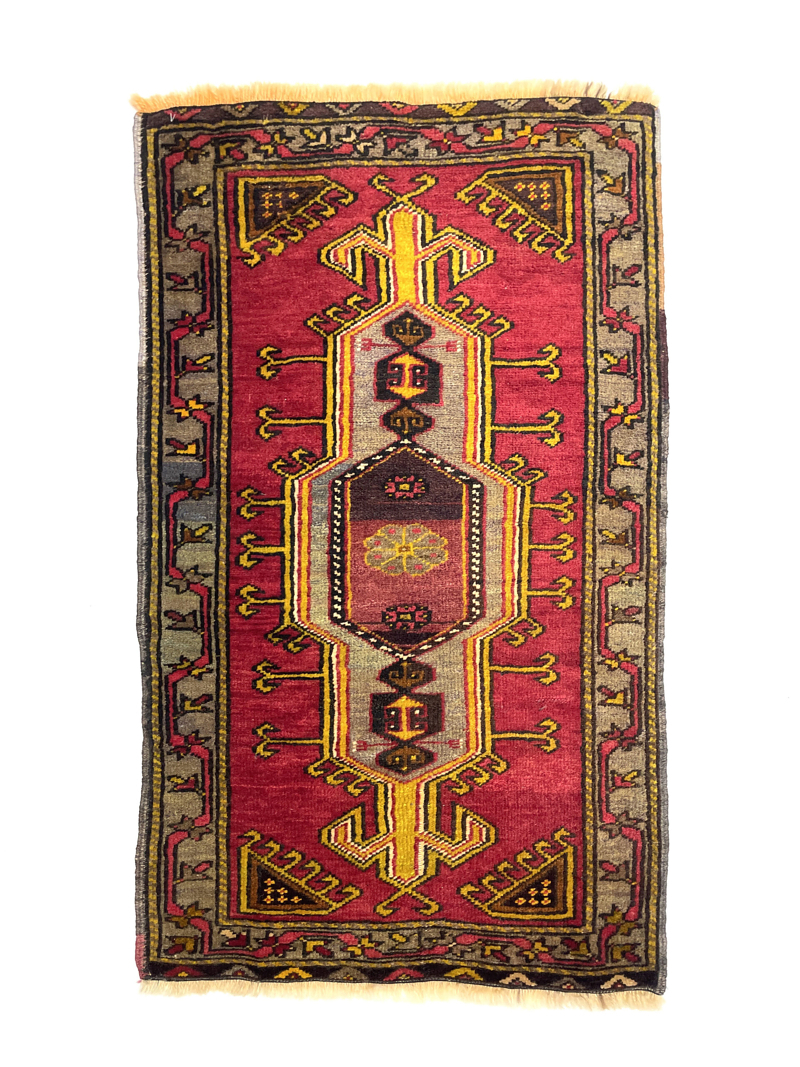 Vintage Turkish Hand-Knotted Rug 57 Cm X 103 Cm (1’9′′ X 3’4′′ FT) – Y010045