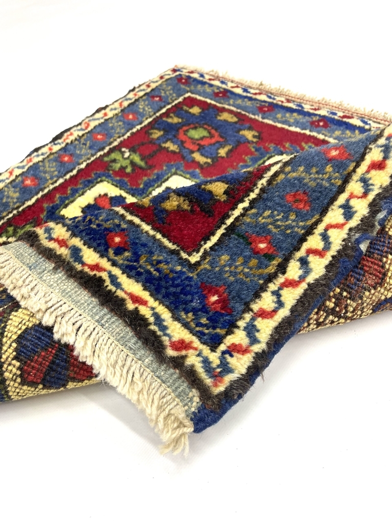 Vintage Turkish Hand-Knotted Rug 57 Cm X 64 Cm (1’9′′ X 2’1′′ FT) – Y010046