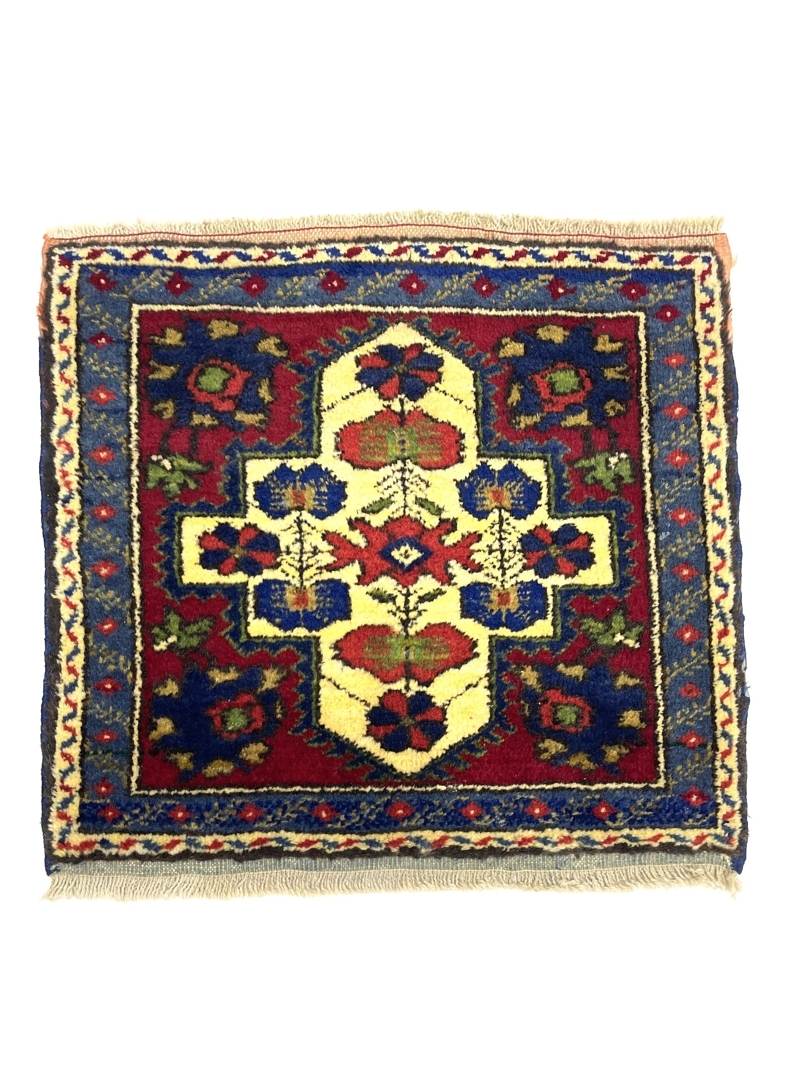 Vintage Turkish Hand-Knotted Rug 57 Cm X 64 Cm (1’9′′ X 2’1′′ FT) – Y010046