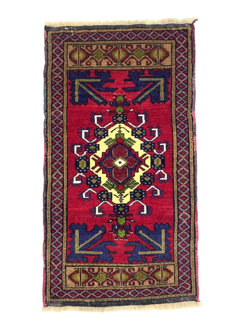 vintage-turkish-mini-rug-59-cm-x-103-cm-y010071 Vintage Turkish Mini Rug 59 cm x 103 cm (1’9” X 3’4” FT) - Y010071