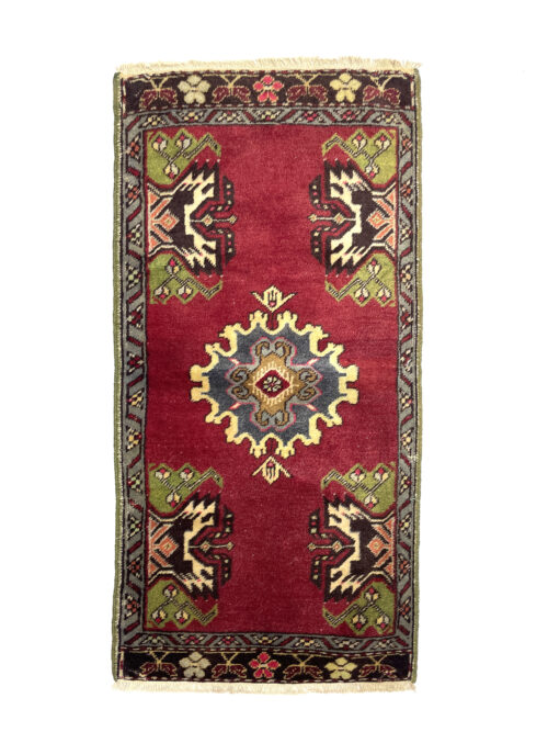 Vintage Turkish Small Hand-Knotted Rug 56 Cm X 117 Cm (1’8′′ X 3’8′′ FT) – Y010049