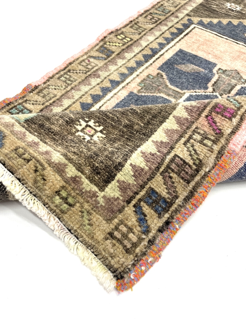 Vintage Turkish Small Rug 48 cm x 84 cm (1'6" x 2'7" FT) - Y010032