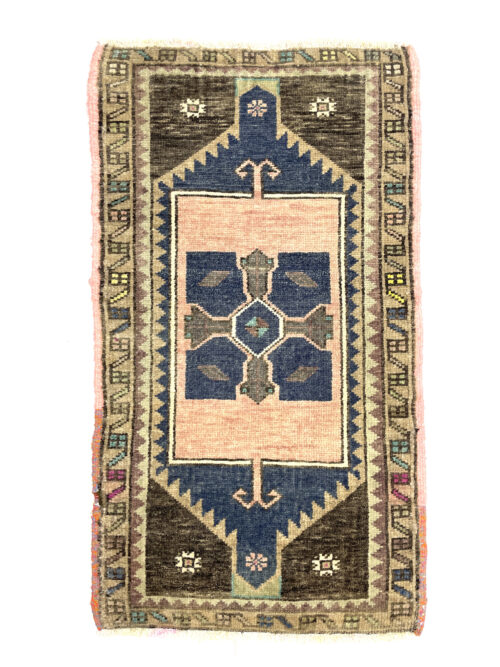 Vintage Turkish Small Rug 48 cm x 84 cm (1'6" x 2'7" FT) - Y010032