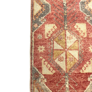 Vintage Turkish Small Rug 53 cm x 106 cm (1'7" x 3'5" FT) - Y010028