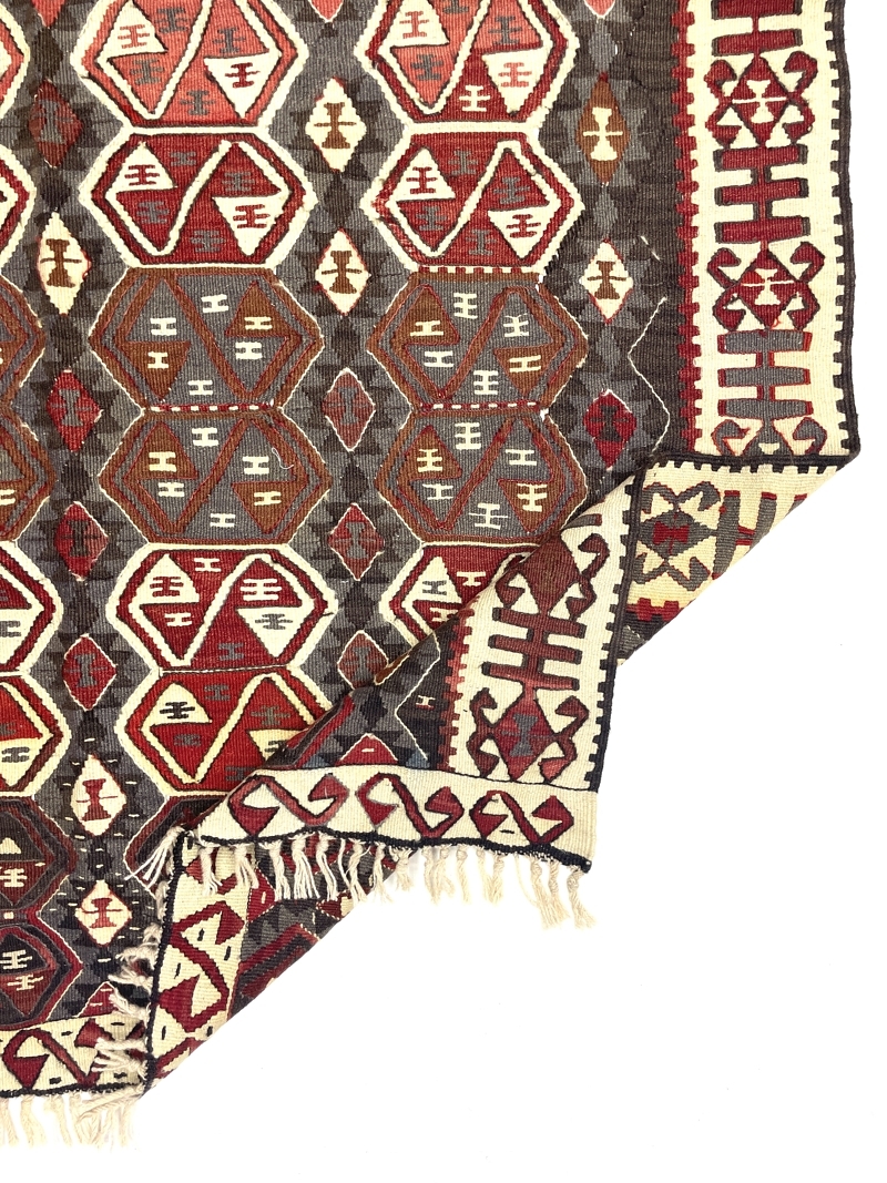 Vintage Van Kilim Rug 128 cm x 184 cm (4 X 6 FT) - 0020002